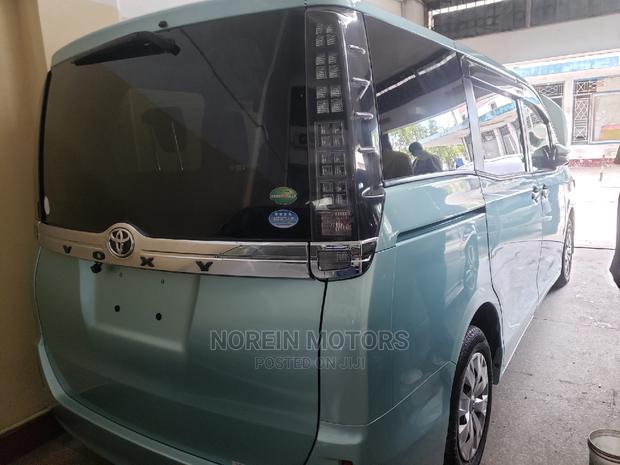 Toyota Voxy 2015 Blue - thumbnail 7