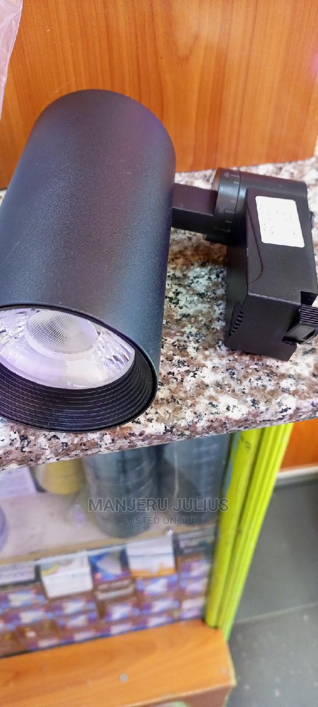 Warm White Spotlight - thumbnail 4