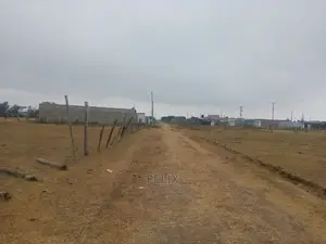 Chaka /Baraka Quarter Plot on Sale