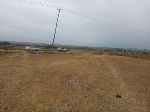 Chaka /Baraka Quarter Plot on Sale - thumbnail 4