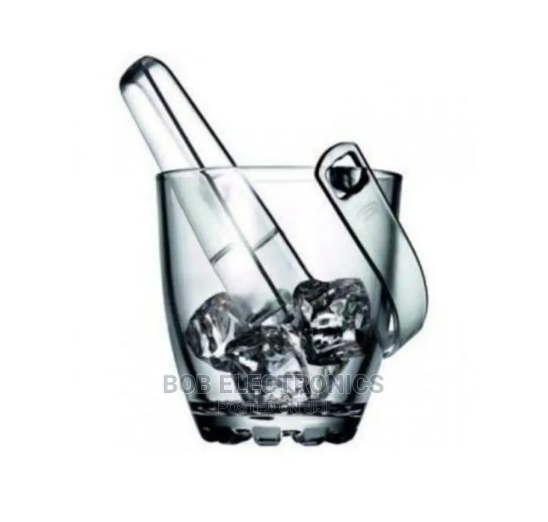 Ice Cubes Bucket