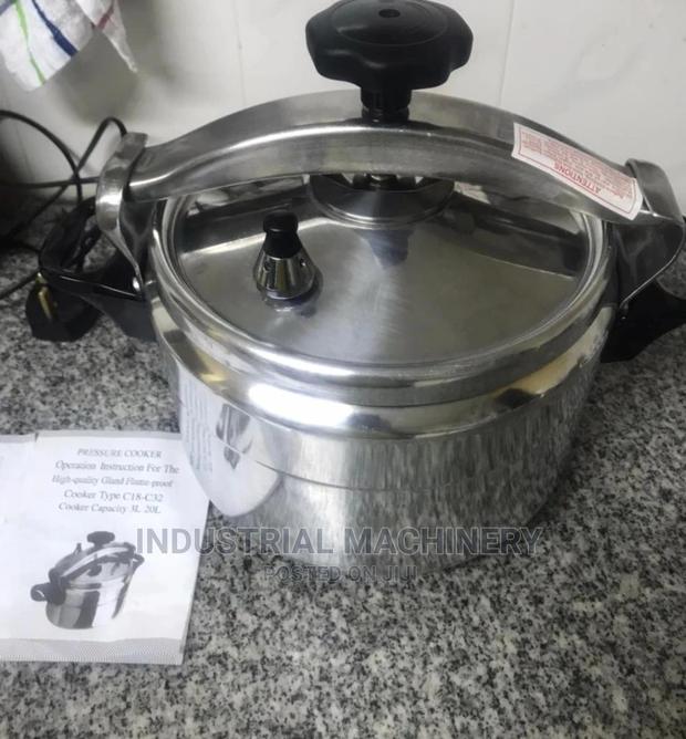 Non Explosive Pressure Cooker 15litres - main view