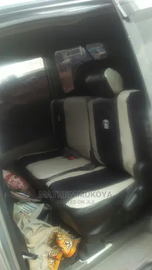 Voxy Car Seat Covers