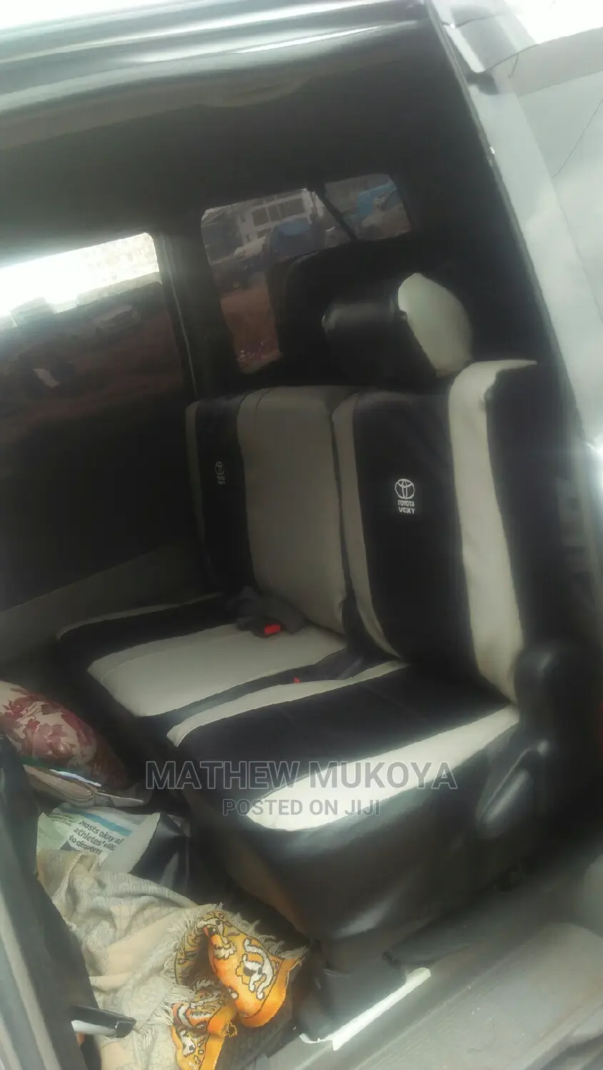 Voxy Car Seat Covers