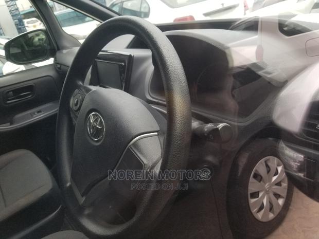 Toyota Noah 2015 Silver - thumbnail 4