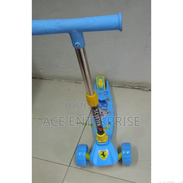 Boys and Girl Automatic Scooter. - main view