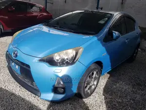 Toyota Aqua 2015 Blue