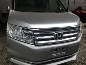 Honda Stepwgn 2014 Silver
