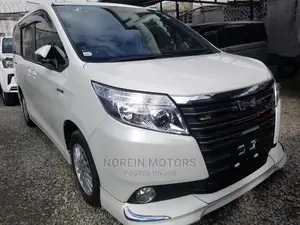 Toyota Noah 2015 White