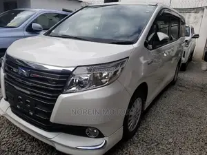 Toyota Noah 2015 White