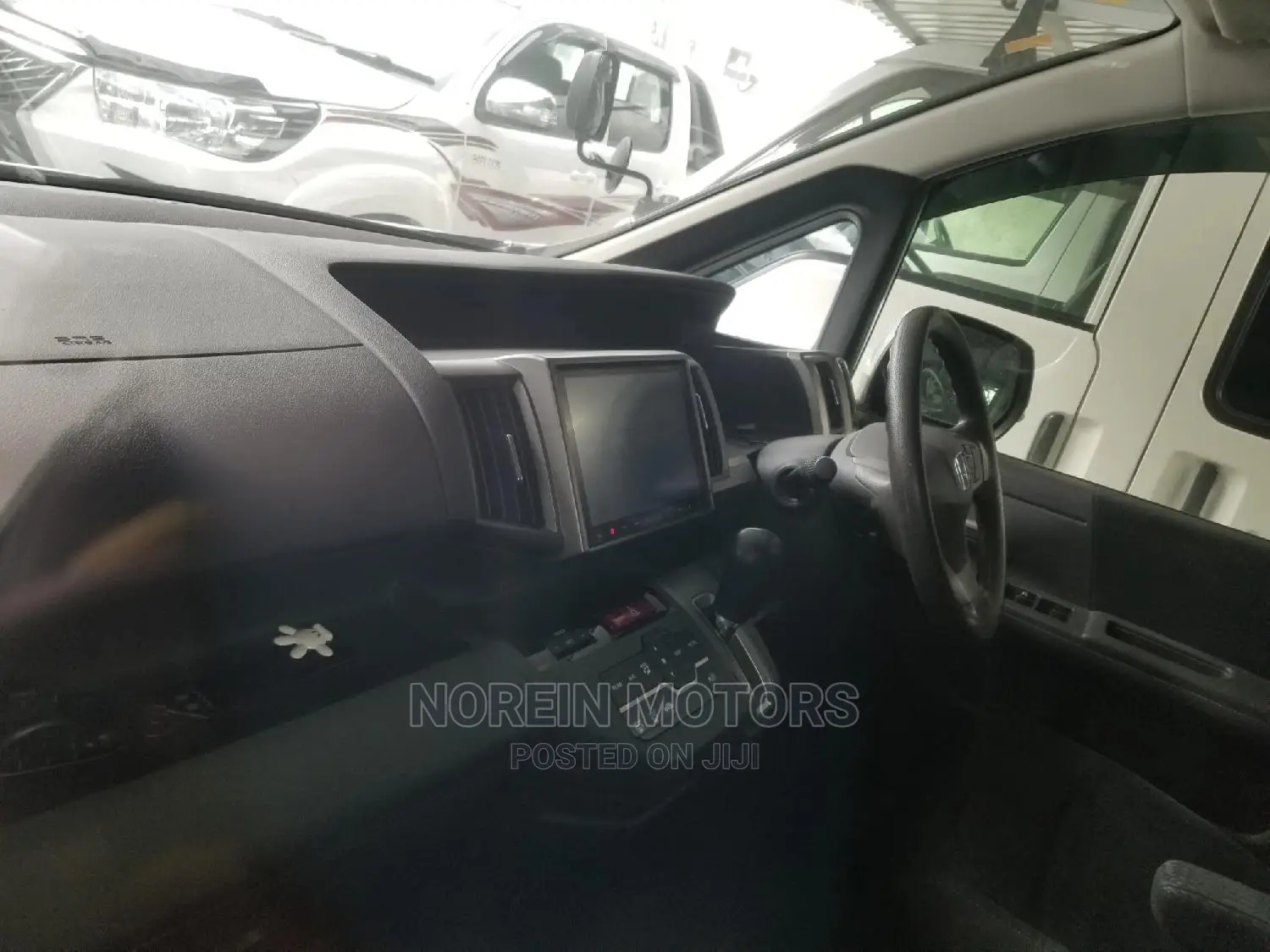 Honda Stepwgn 2014 Silver