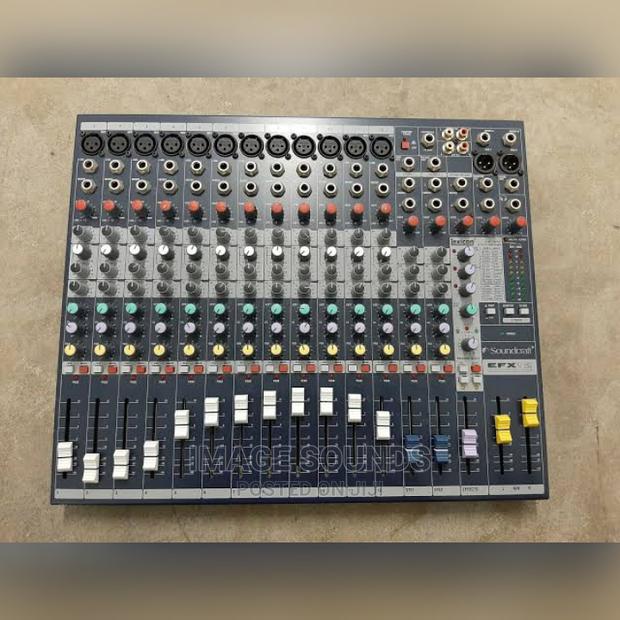 Plain Mixer, Sound Craft 12channel - main view