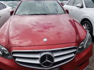Mercedes-Benz E250 2015 Red