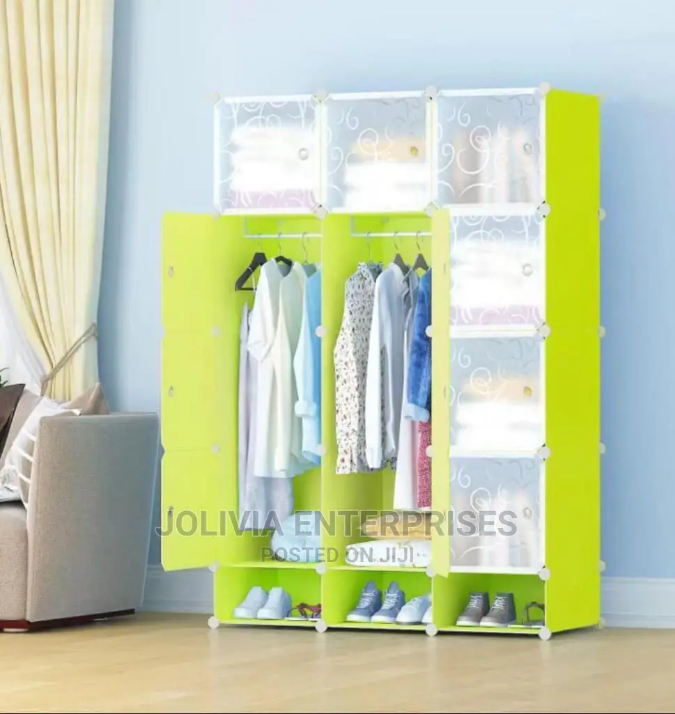 Wardrobe (Plastic)