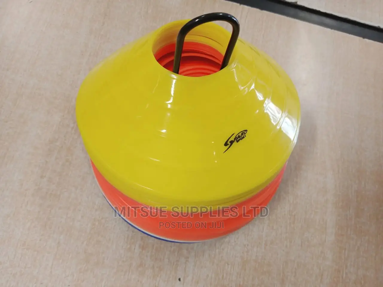 40 Pieces Spacemarkers/Cones For Football Training