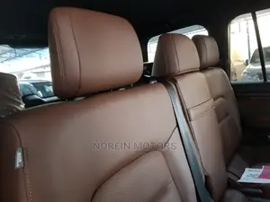 Toyota Land Cruiser 2017 White