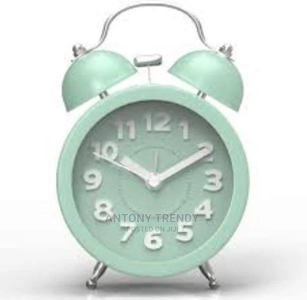 Mini Non-Ticking Vintage Classic Analog Alarm Clock for Heav
