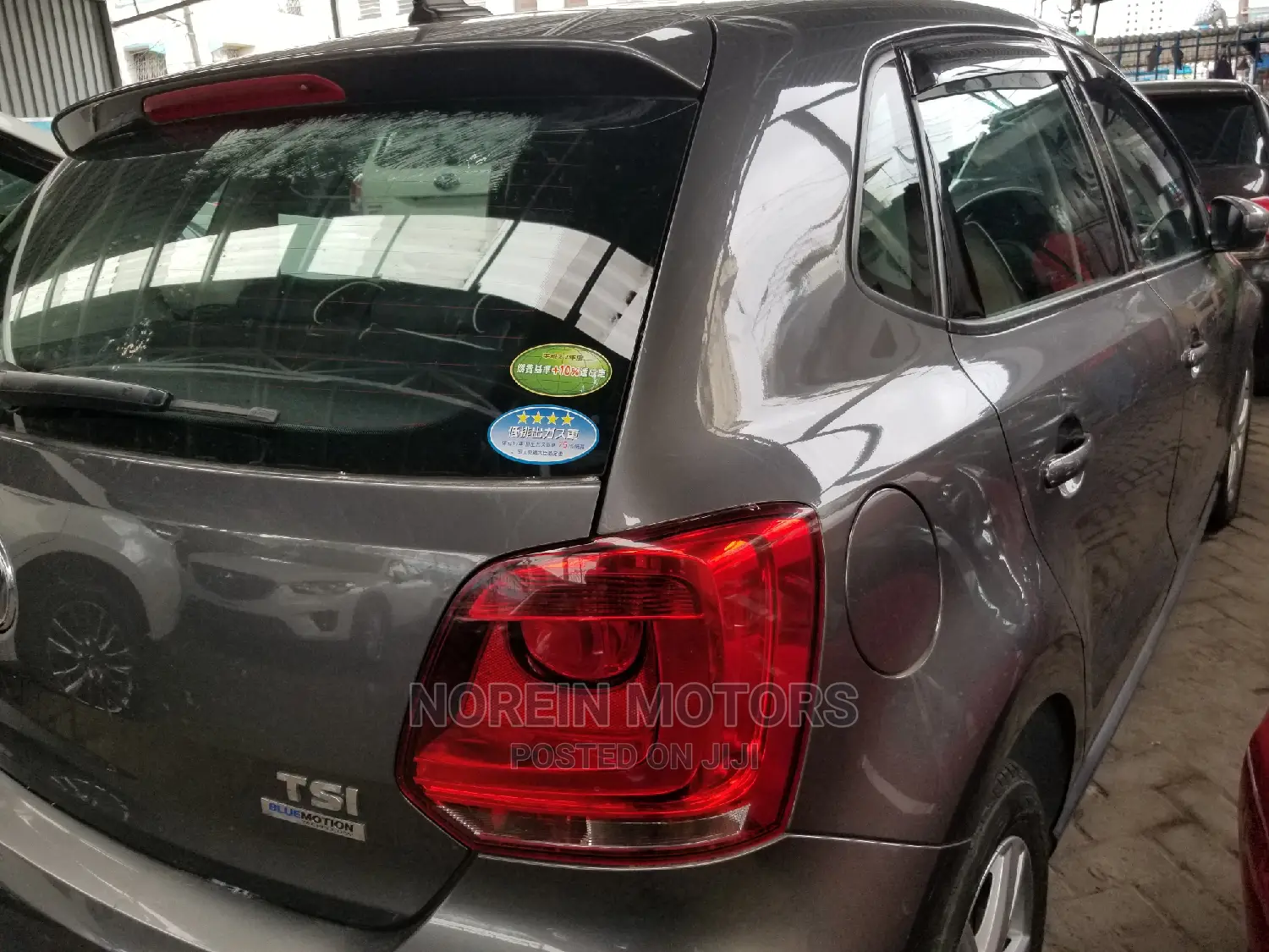 Volkswagen Polo 2015 Gray