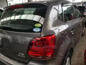Volkswagen Polo 2015 Gray
