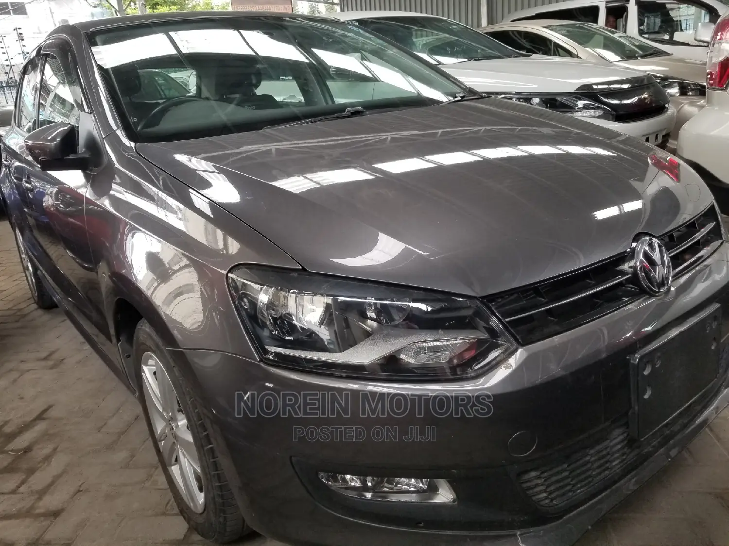 Volkswagen Polo 2015 Gray