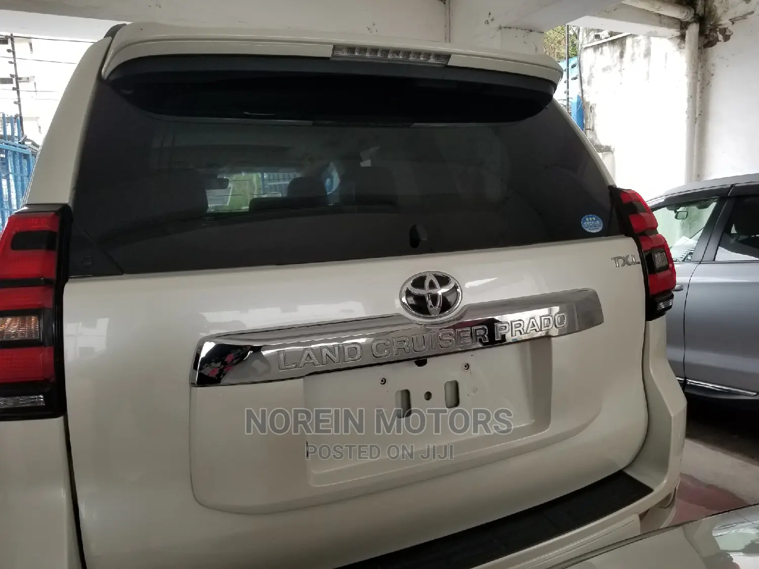 Toyota Land Cruiser Prado 2016 White