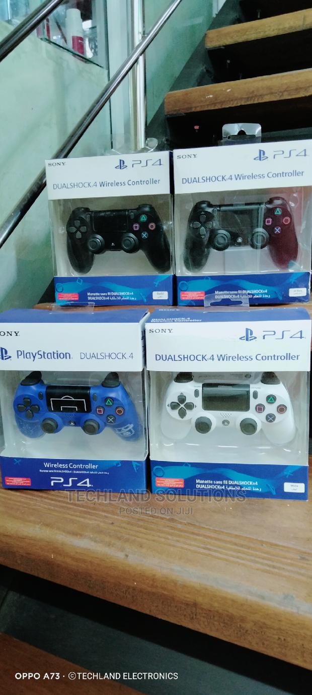 Coloured New Ps4 Controllers - thumbnail 3