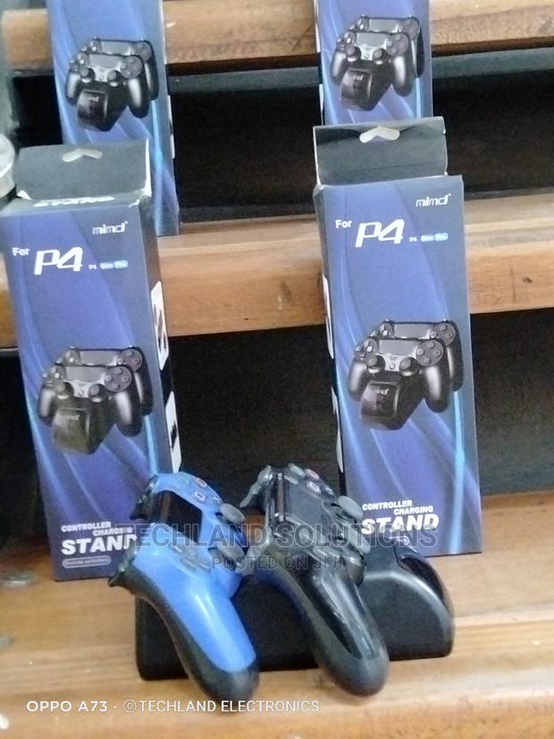 Charging Dock for Ps4 Pads - thumbnail 2