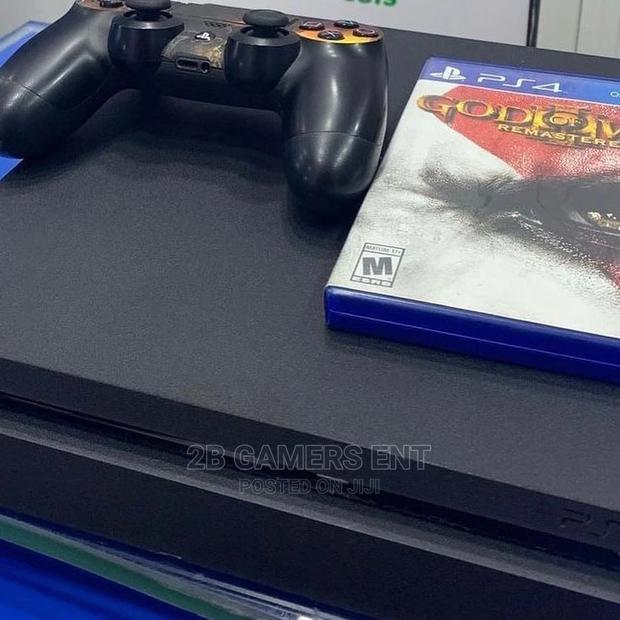 Playstation 4 Slim With God of War Remastered