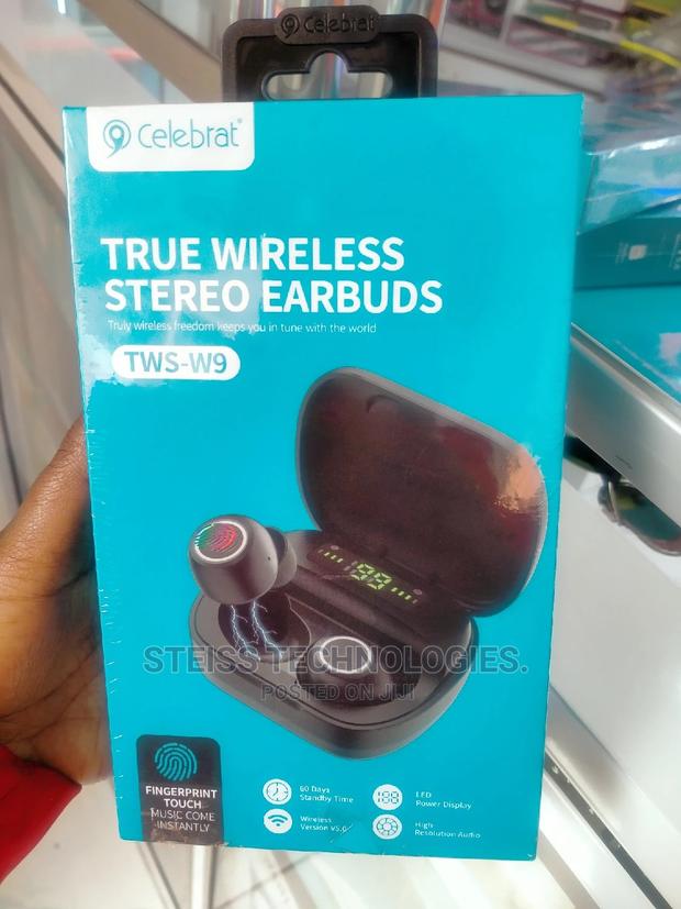 Celebrat Earbuds - thumbnail 6