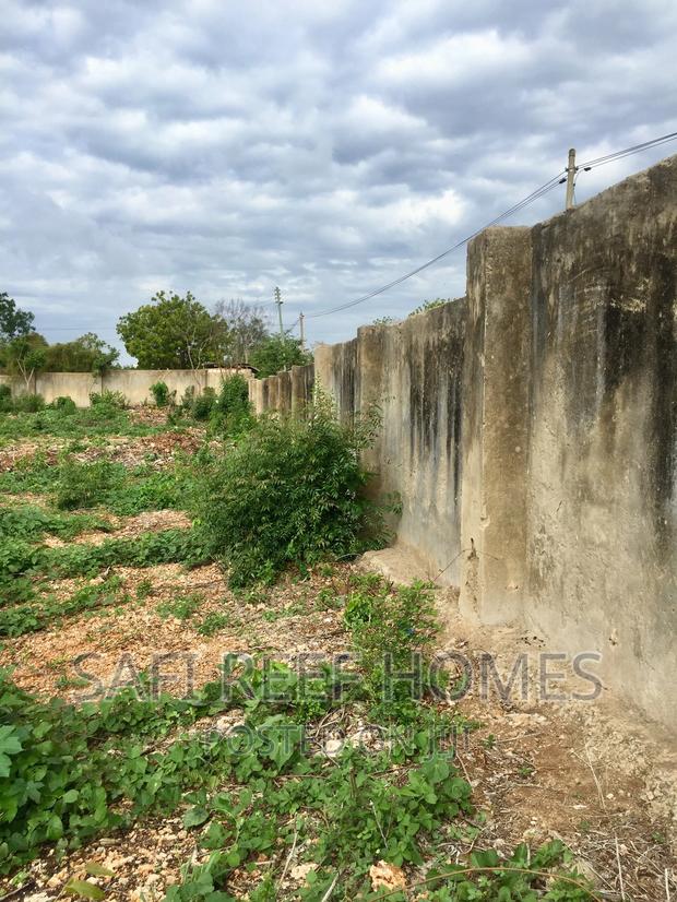 1/2 an Acre Plot for Sale in Shanzu Serena - thumbnail 3