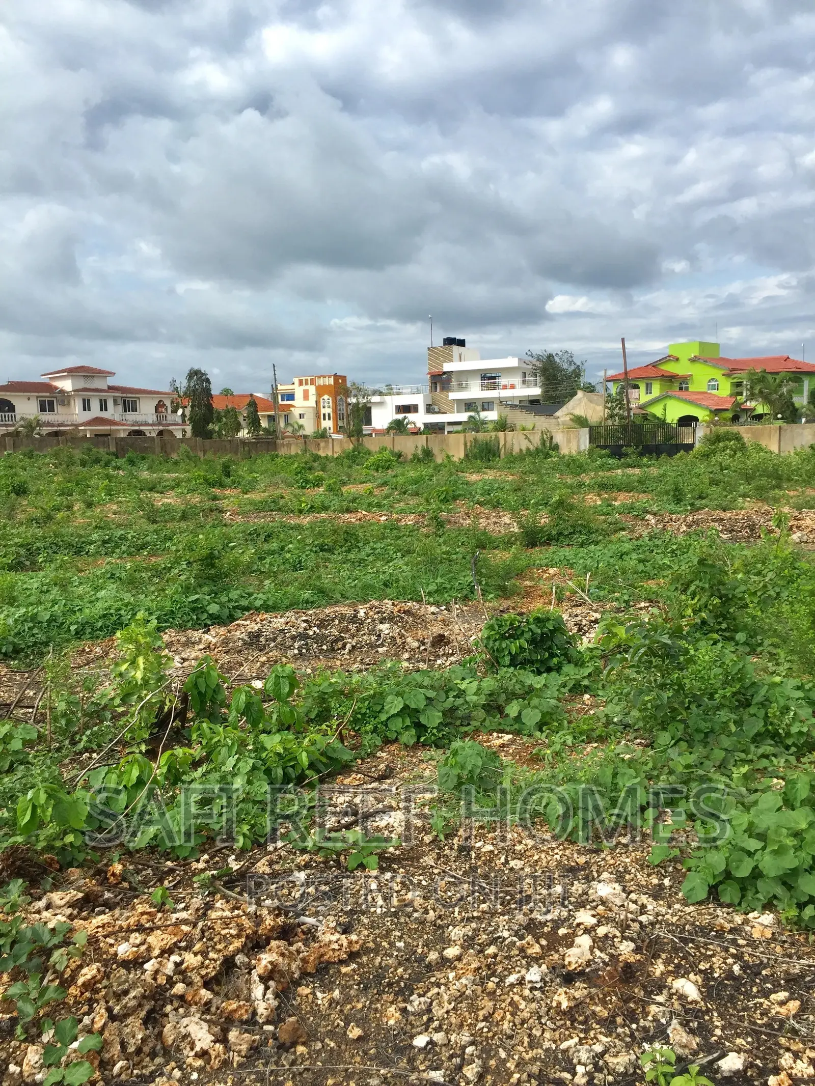 1/2 an Acre Plot for Sale in Shanzu Serena