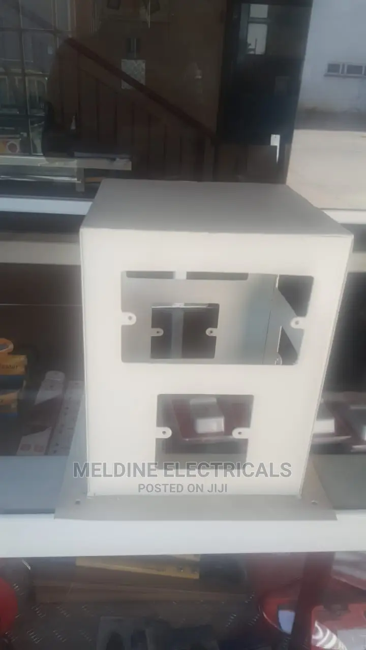 Pedestal Box 150 by 150