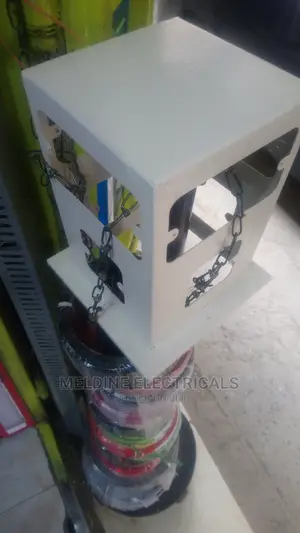 Pedestal Box 150 by 150