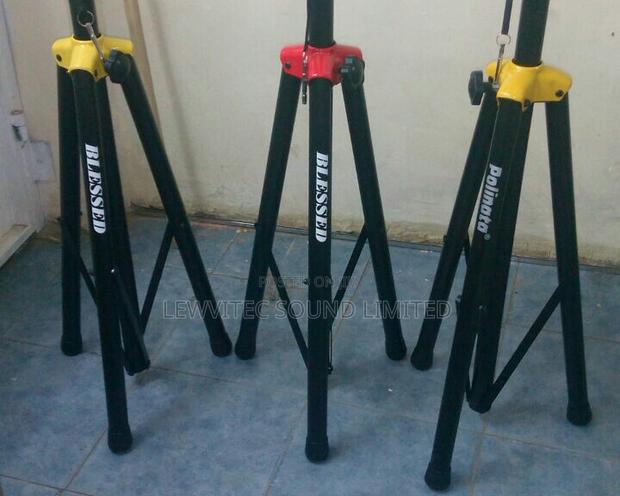 Speaker Stand