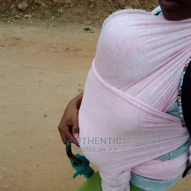Baby Wrap Carrier - thumbnail 4