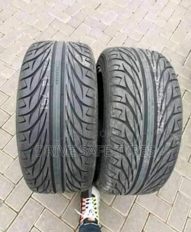 225/40 ZR17 Kenda Kaiser Tyre Made in China