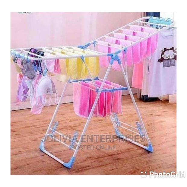 Clothes Stand - main view