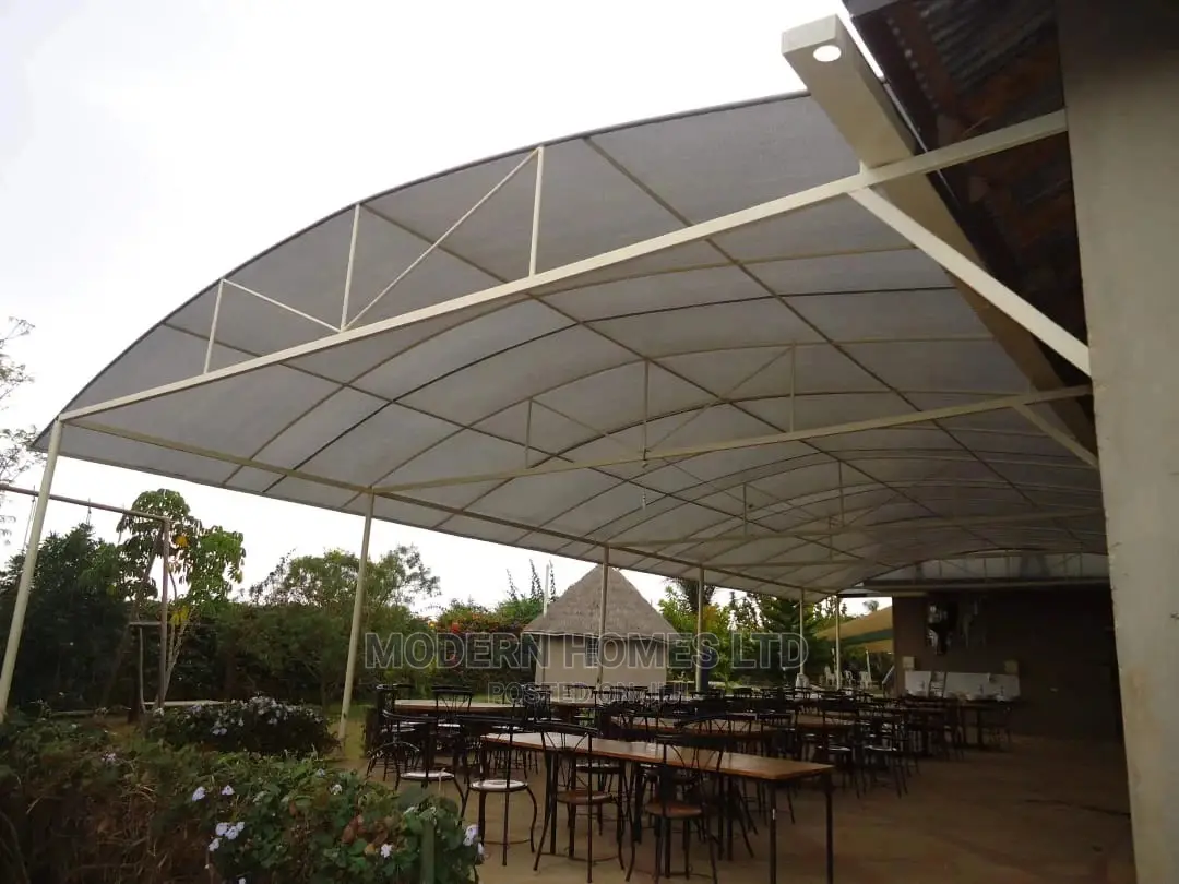 Restaurant Shades