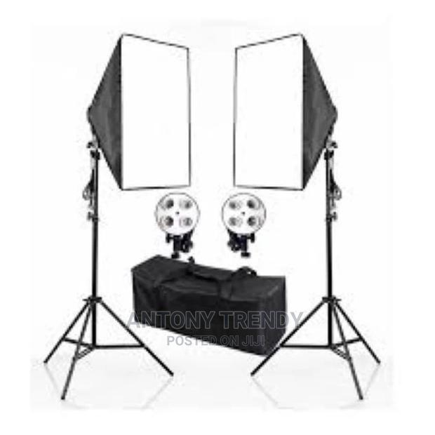 Softbox Photography Lighting Kit 2pcs 50W 3000-6500k, E27 B