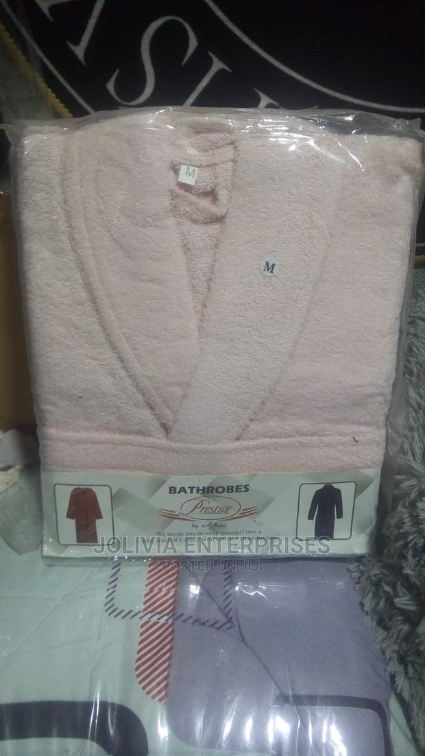 Bathrobes Robes Robes Robes - thumbnail 4