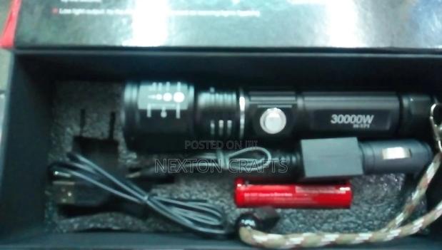 Power Style Rechargeable Flashlight Light Zoom - thumbnail 2