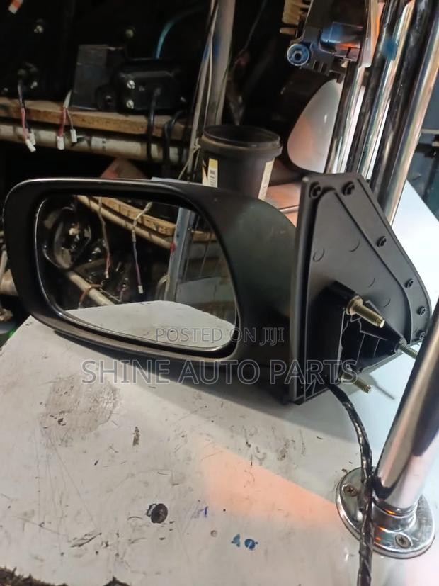 Succeed/Probox Side Mirror