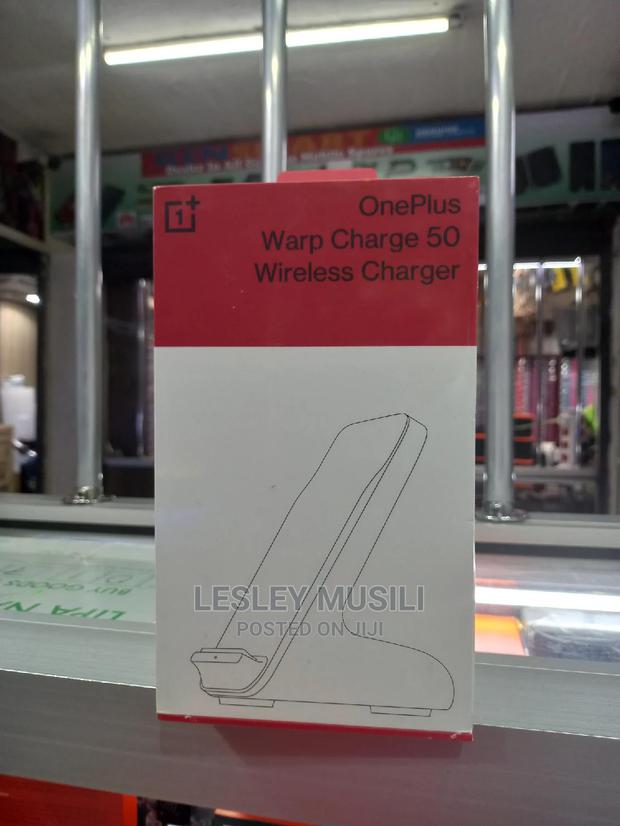 One Plus Wireless Charger - main view