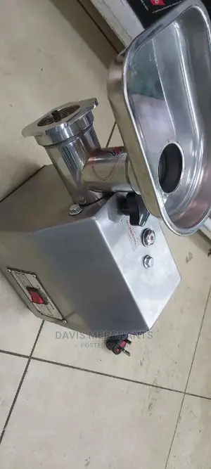 Meat Mincer. 60kg/Hour Capacity