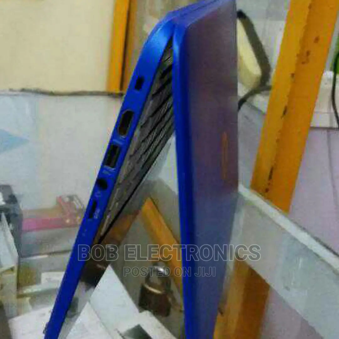 Laptop HP Stream Laptop 4GB Intel Celeron SSD 32GB