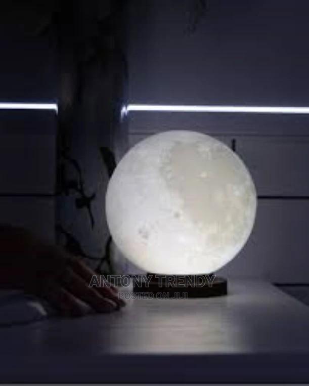 Levitating Moon Lamp