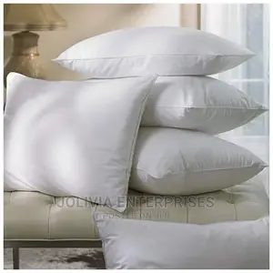 Pillow Fibre Filled White