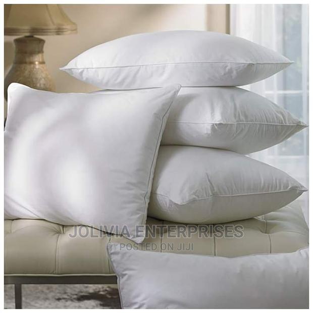 Pillow Fibre Filled White