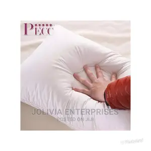 Pillow Fibre Filled White