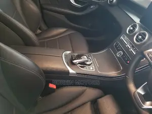 Mercedes-Benz C200 2014 Black